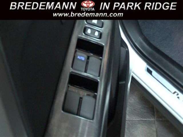 Toyota RAV4 2017 photo 9